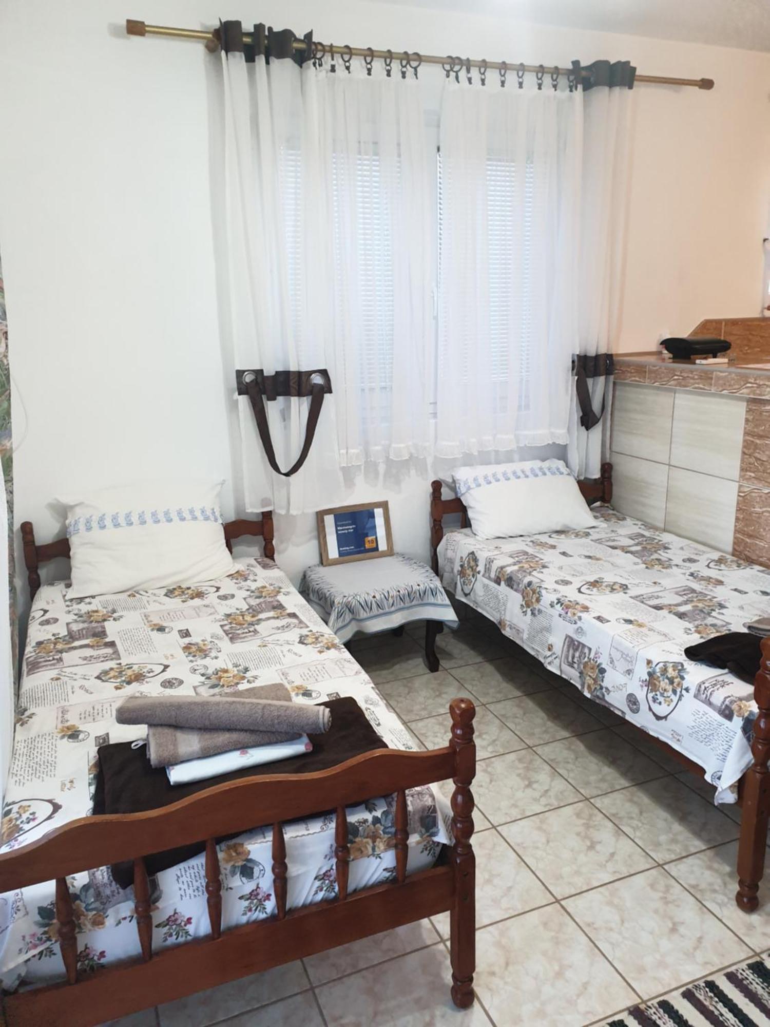 Montenegrinbeautystar Bar Buitenkant foto